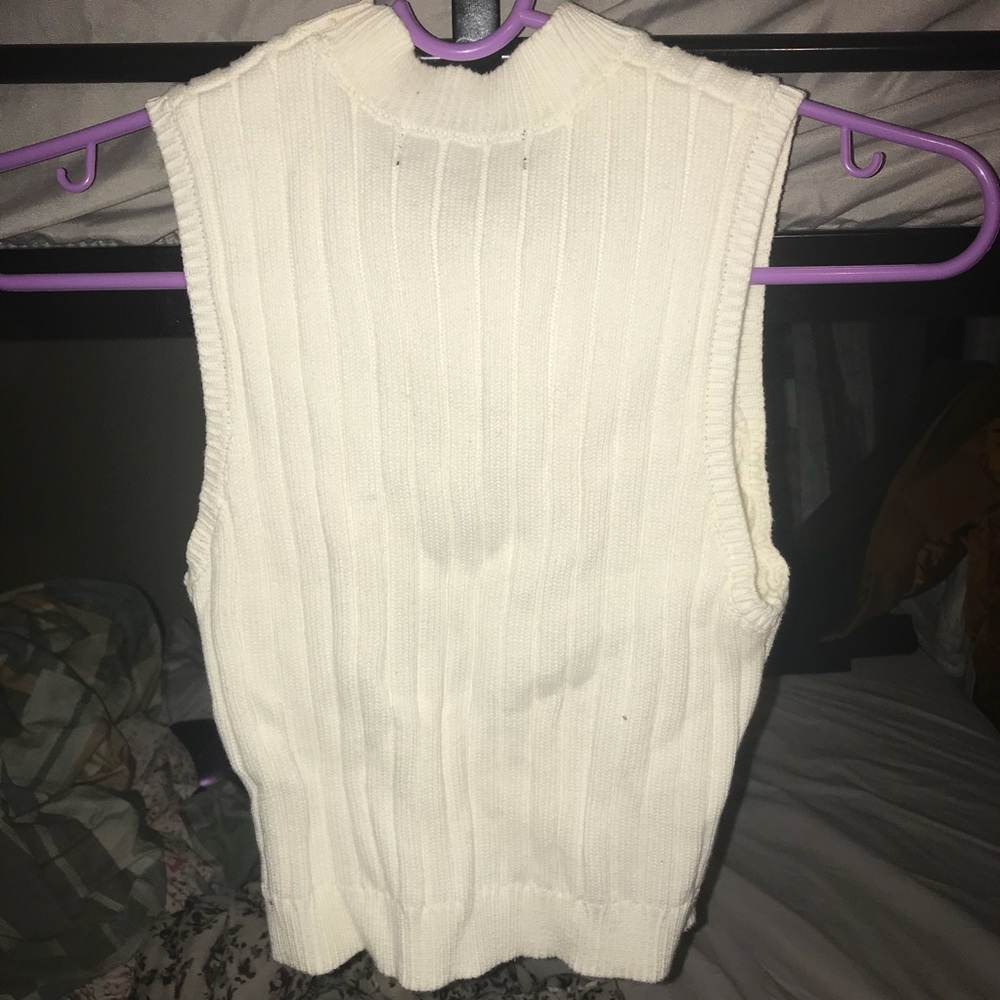 Sweater vest